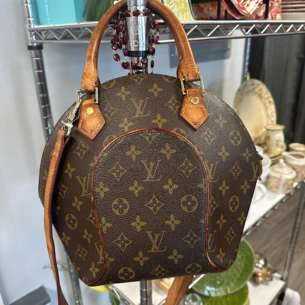 Louis Vuitton Ellipse Bag Monogram Canvas GM